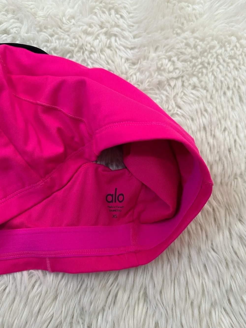 ALO Yoga Hot Pink Visionary sports bra & Matching Visionary legging